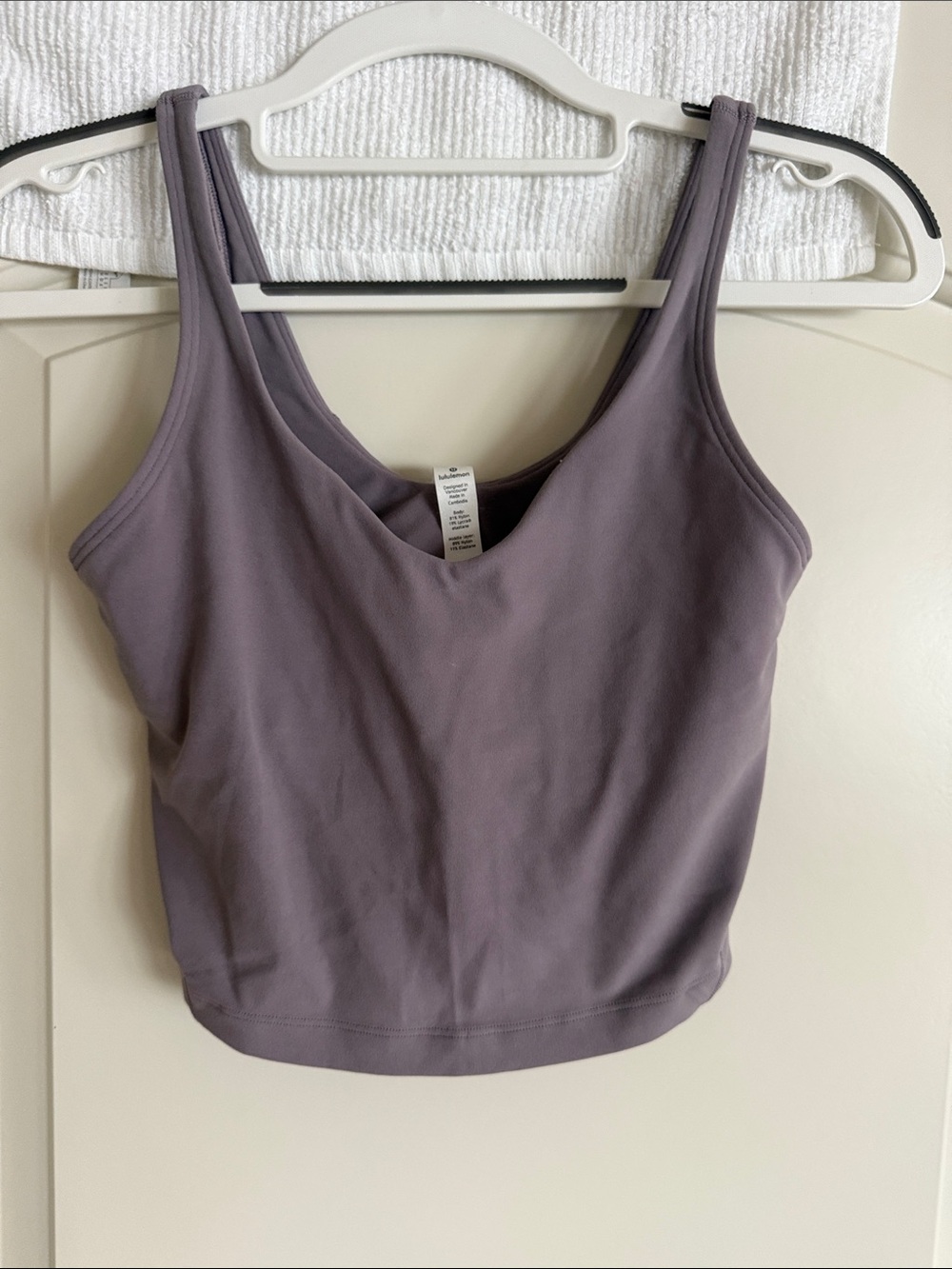 lululemon athletica Mauve Scoop Neck Cropped Tank